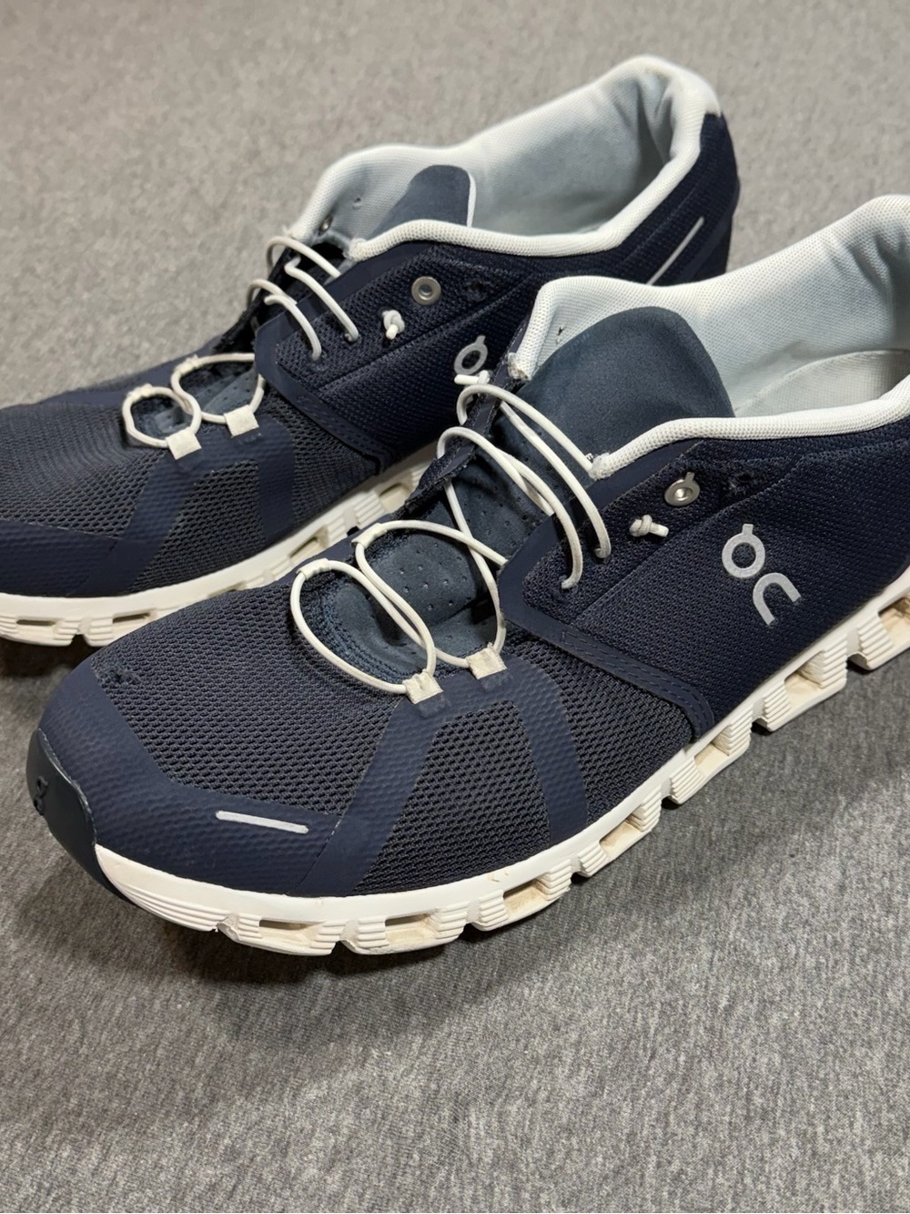 On Cloud 6 Men's 13 Running Shoes Sneakers in Midnight Navy and White